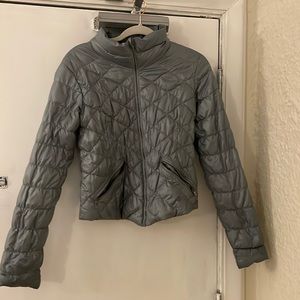 Light blue cropped puffer